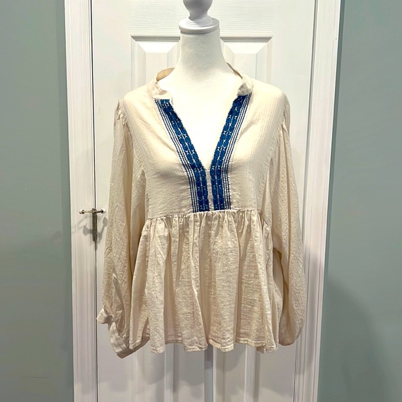 Banana Republic Tops - Embroidered Long Sleeve